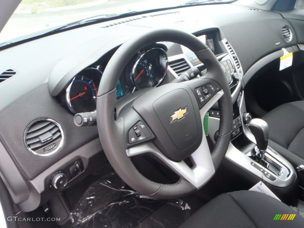 2013 Cruze LT/RS - Summit White / Jet Black photo #10
