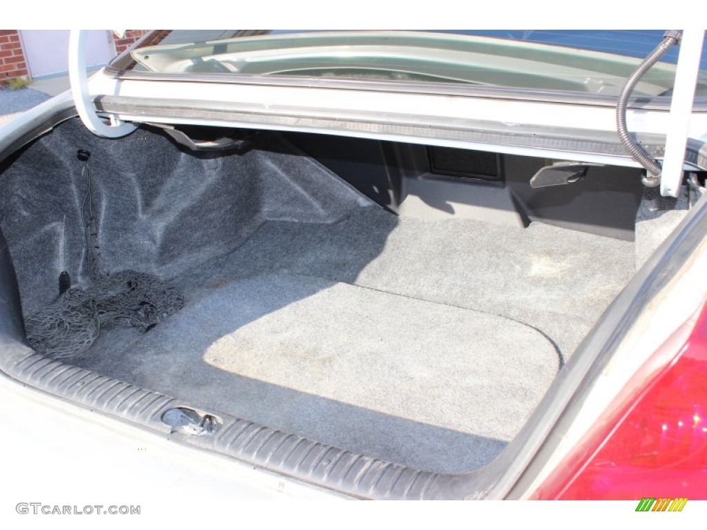 2001 Oldsmobile Aurora 3.5 Trunk Photos