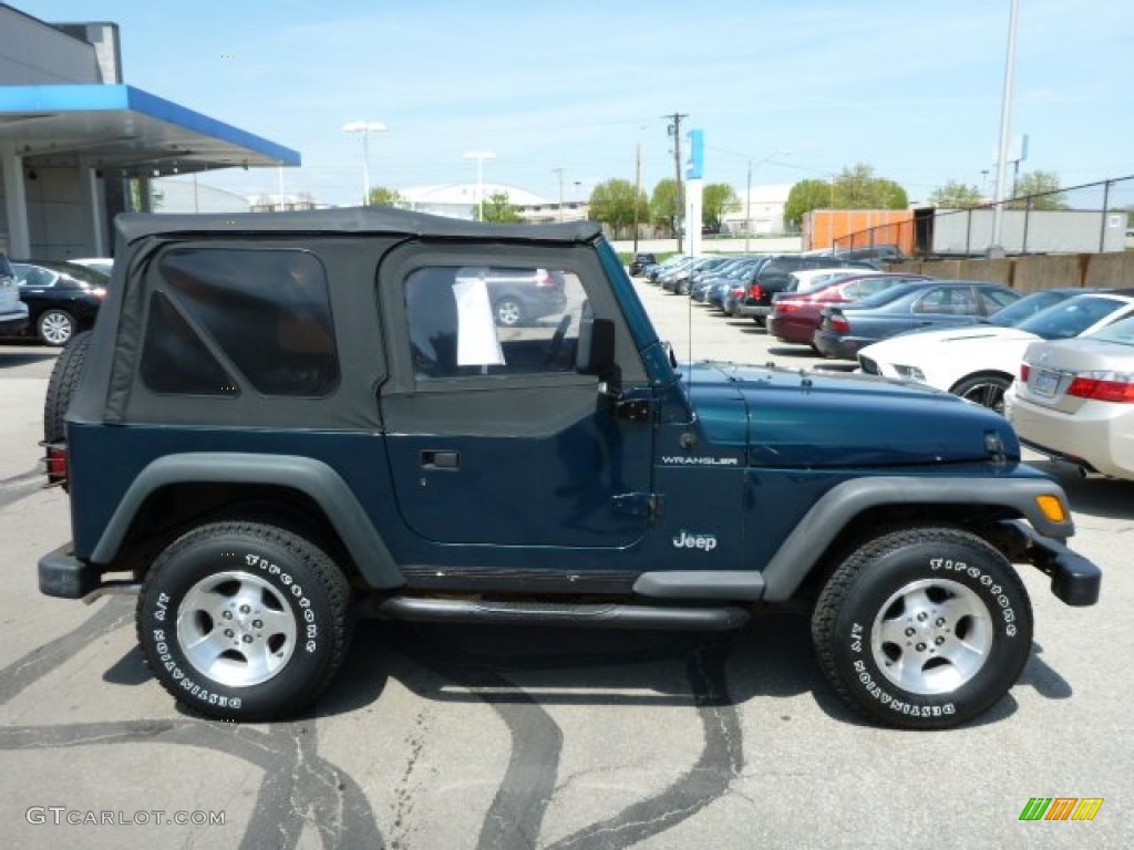 1998 Wrangler SE 4x4 - Emerald Green Pearl / Mist Grey photo #2