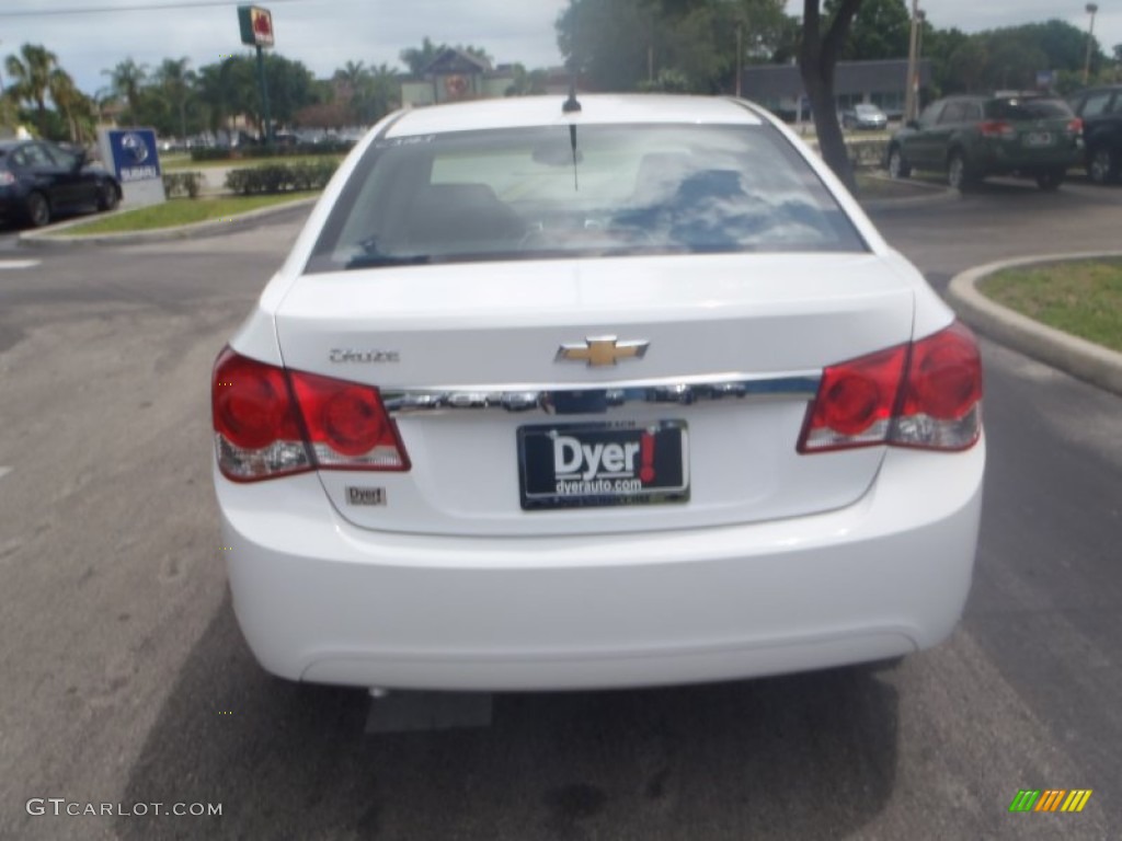 2013 Cruze LS - Summit White / Jet Black/Medium Titanium photo #5