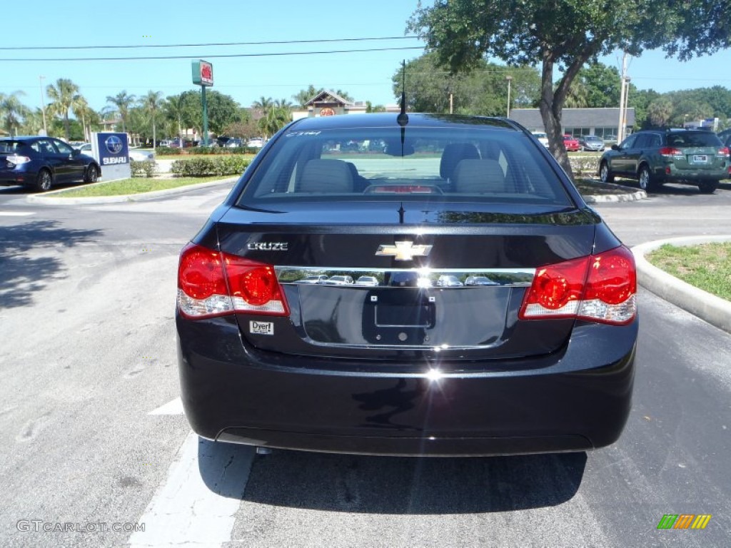 2013 Cruze LS - Black Granite Metallic / Jet Black/Medium Titanium photo #5