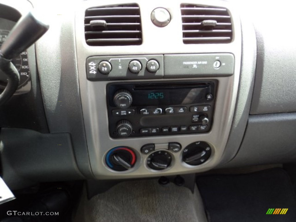 2004 Colorado LS Z71 Regular Cab 4x4 - Yellow / Medium Dark Pewter photo #6