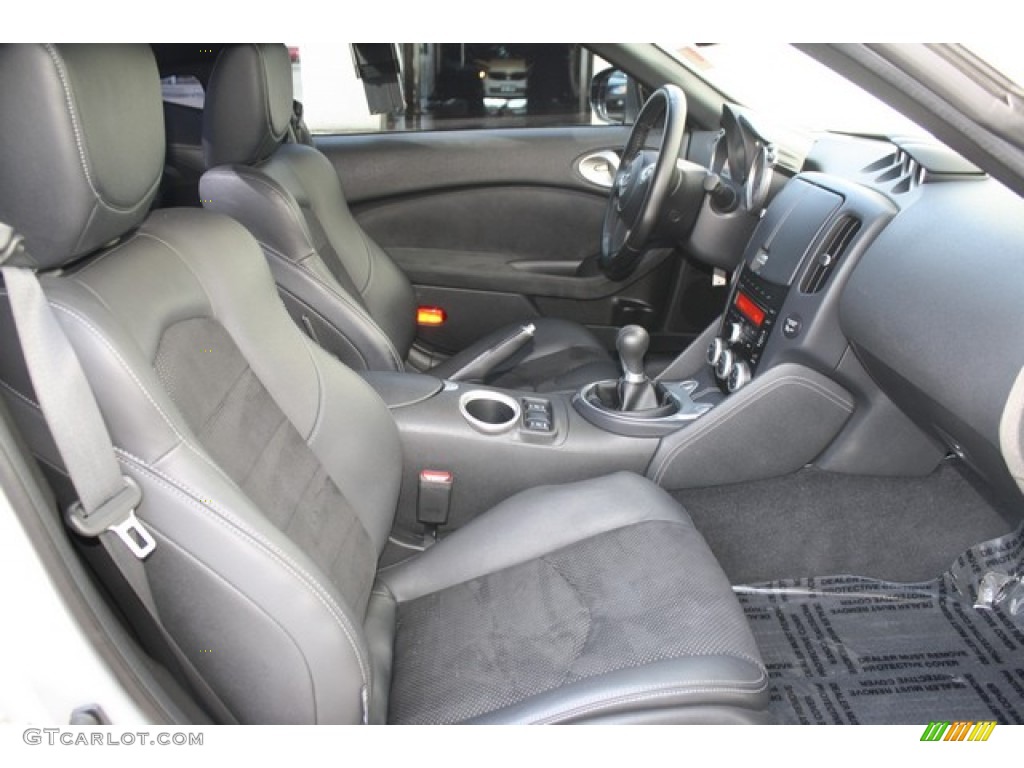 2011 370Z Touring Coupe - Brilliant Silver / Black photo #15