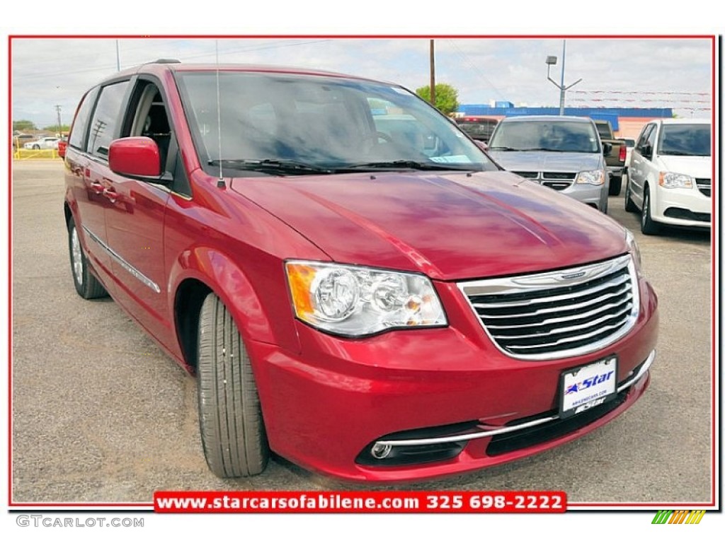 2013 Town & Country Touring - Deep Cherry Red Crystal Pearl / Black/Light Graystone photo #8