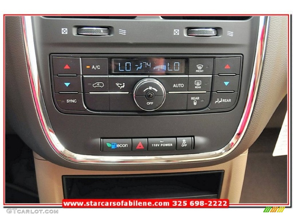 2013 Town & Country Touring - Brilliant Black Crystal Pearl / Dark Frost Beige/Medium Frost Beige photo #34
