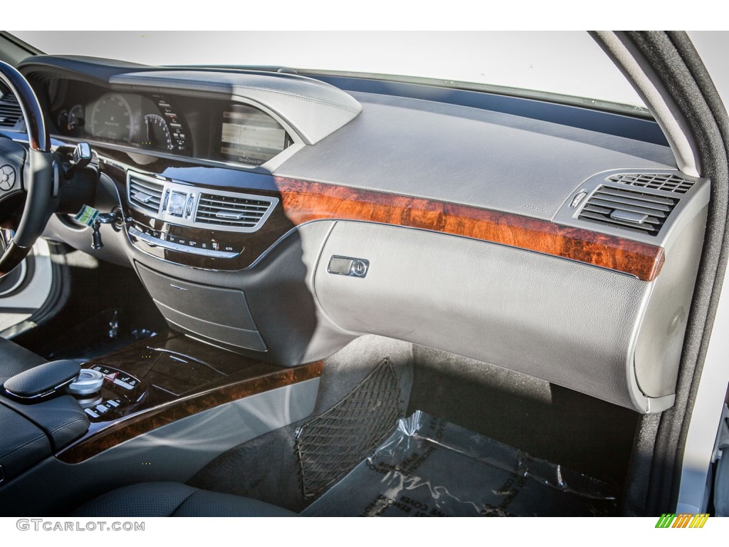 2013 S 550 Sedan - Diamond White Metallic / Black photo #8