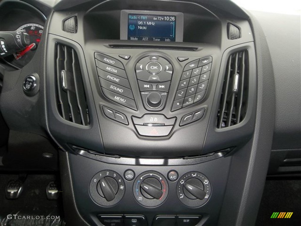 2013 Ford Focus ST Hatchback Controls Photo #80388006