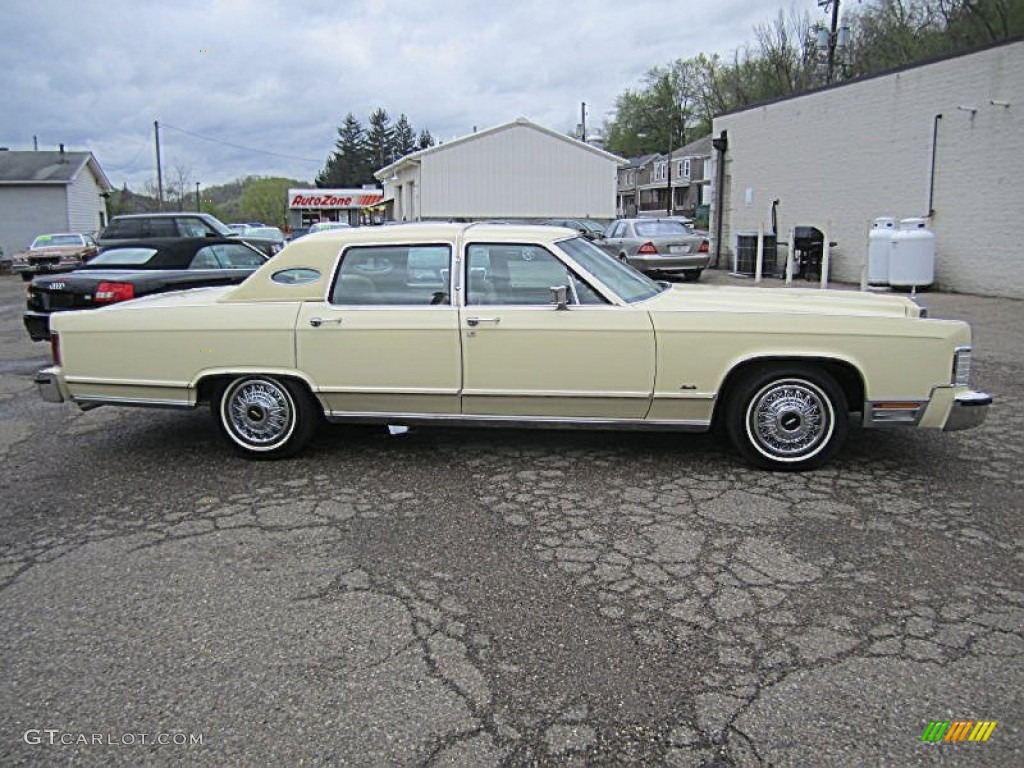 Cream 1978 Lincoln Continental Town Car Exterior Photo #80390790