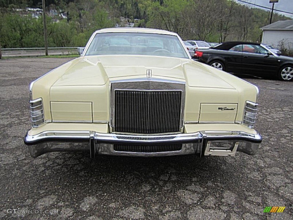 Cream 1978 Lincoln Continental Town Car Exterior Photo #80390840