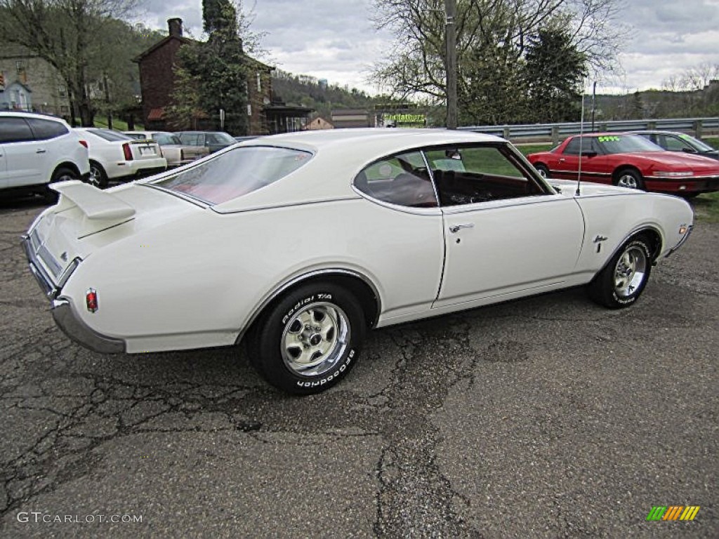White 1969 Oldsmobile Cutlass S Exterior Photo #80391189