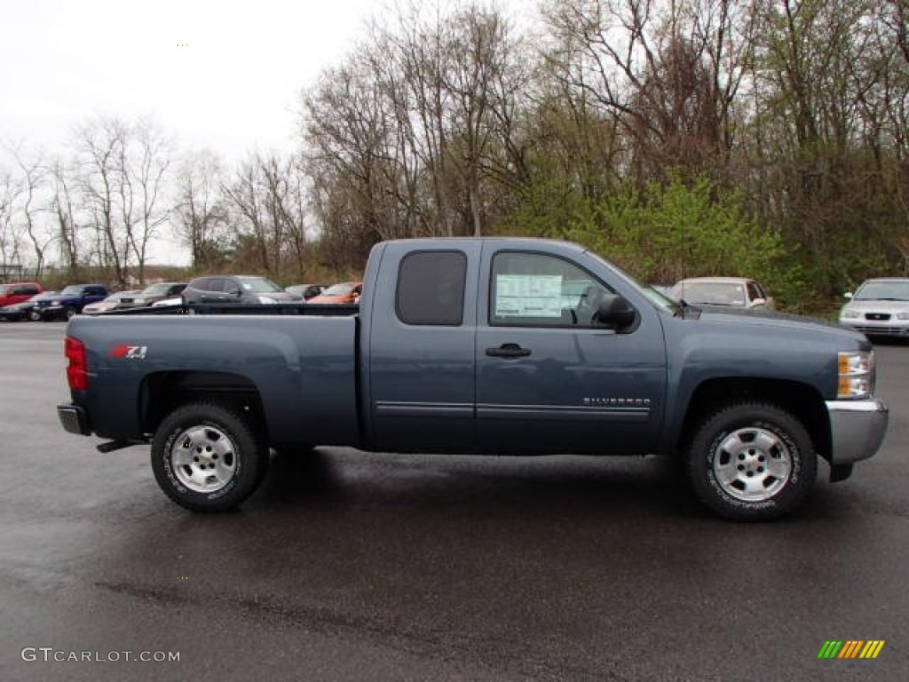 2013 Silverado 1500 LT Extended Cab 4x4 - Blue Granite Metallic / Ebony photo #1