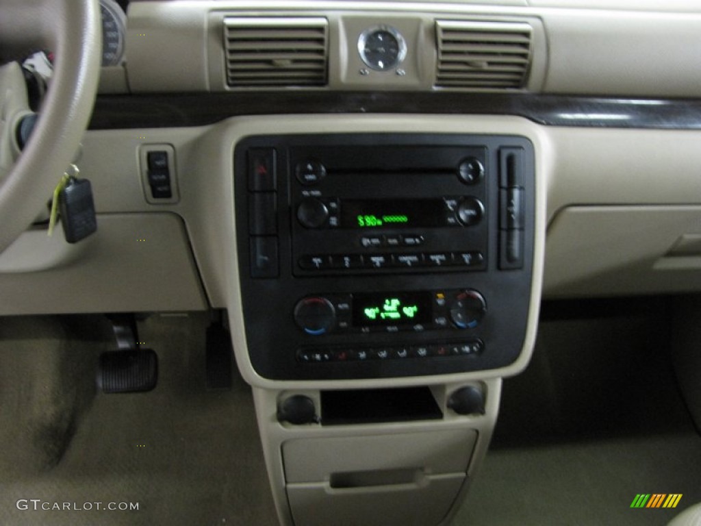 2004 Monterey Luxury - Arizona Beige Metallic / Pebble photo #22