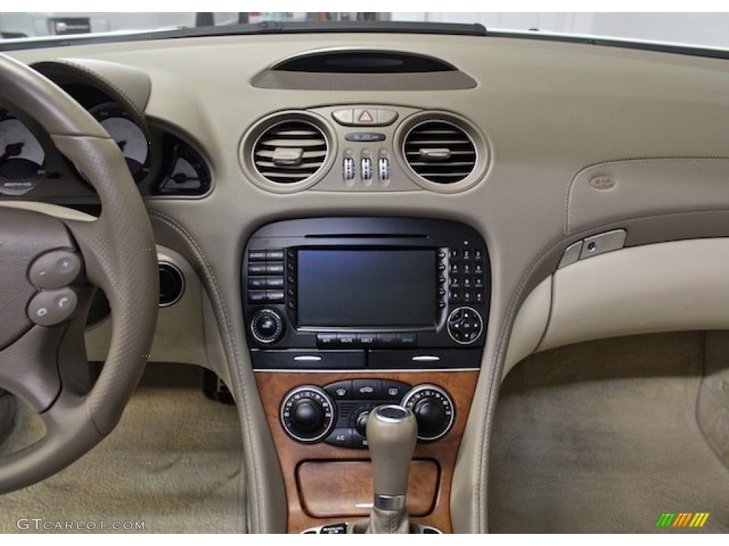 2007 Mercedes-Benz SL 55 AMG Roadster Controls Photo #80396907