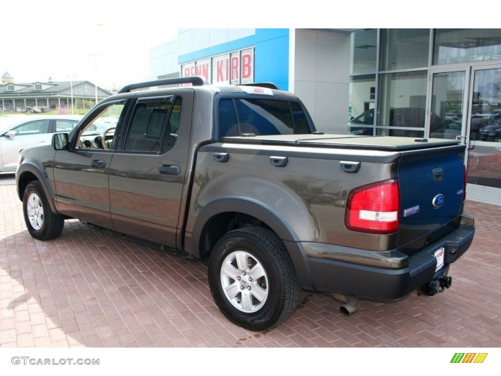 2008 Explorer Sport Trac XLT 4x4 - Stone Green Metallic / Camel photo #2