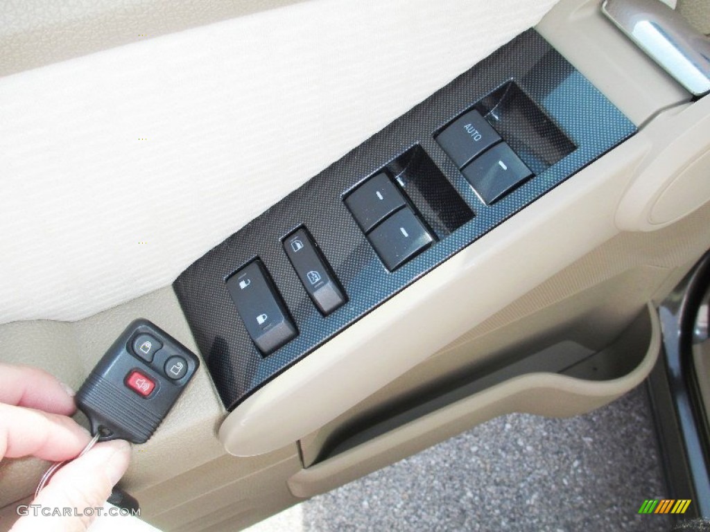 2008 Ford Explorer Sport Trac XLT 4x4 Controls Photo #80397244