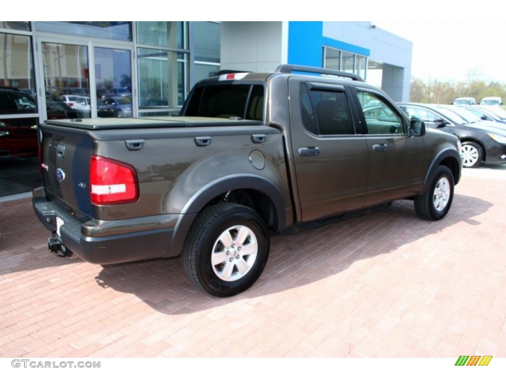 2008 Explorer Sport Trac XLT 4x4 - Stone Green Metallic / Camel photo #11