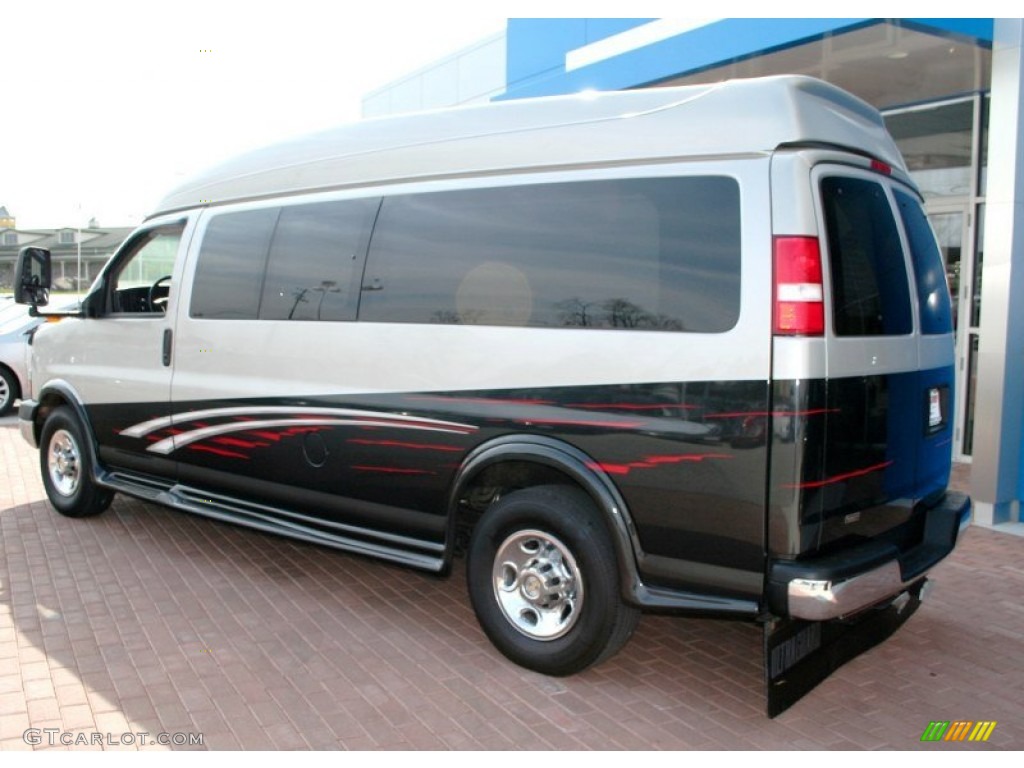 2009 Express 2500 Extended Passenger Conversion - Silver Birch Metallic / Medium Pewter photo #2