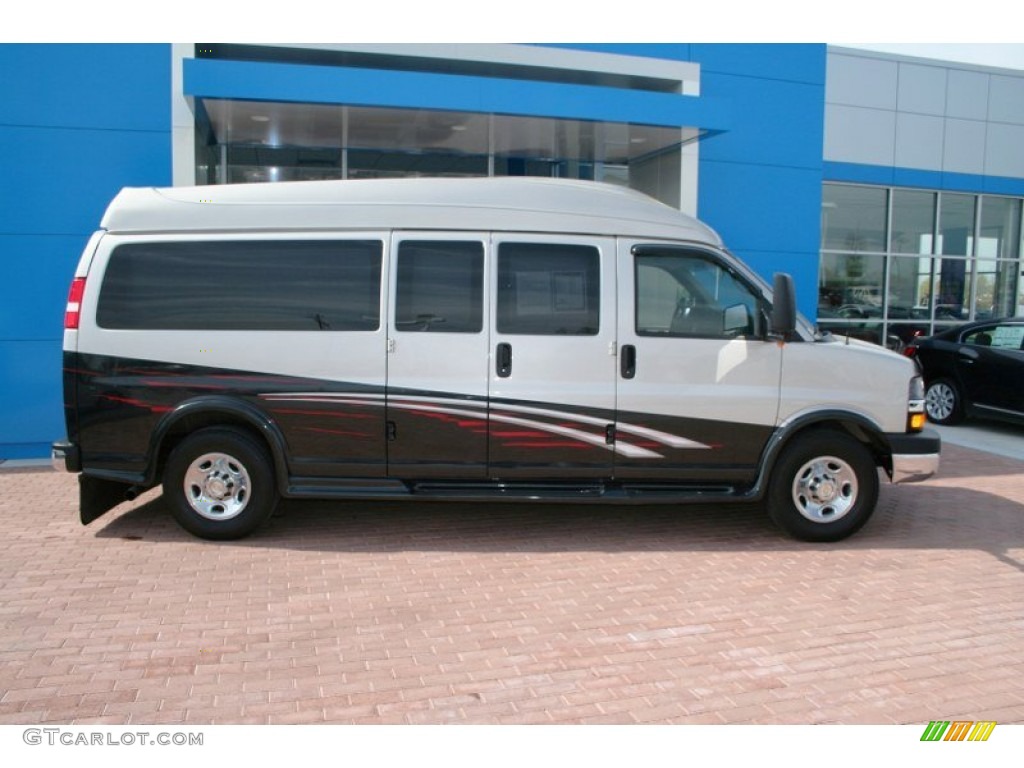 2009 Express 2500 Extended Passenger Conversion - Silver Birch Metallic / Medium Pewter photo #3
