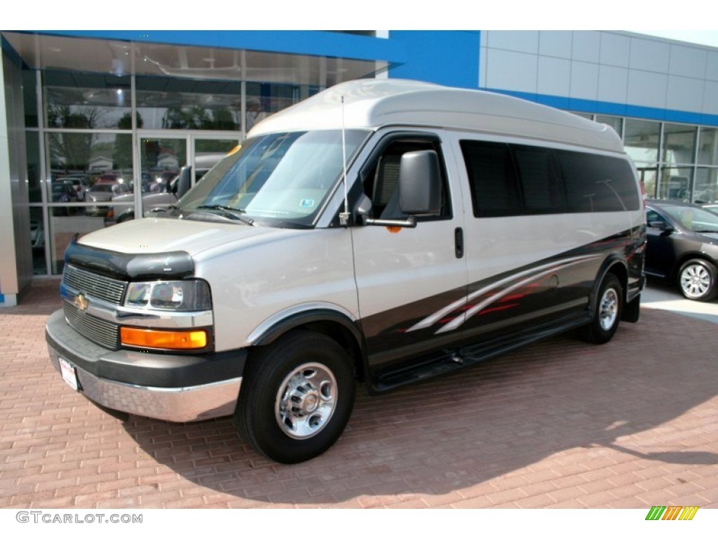 2009 Express 2500 Extended Passenger Conversion - Silver Birch Metallic / Medium Pewter photo #10