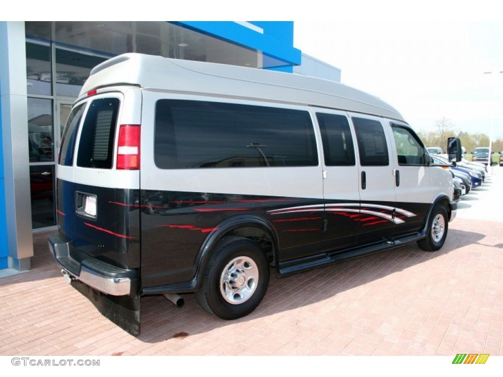 2009 Express 2500 Extended Passenger Conversion - Silver Birch Metallic / Medium Pewter photo #11