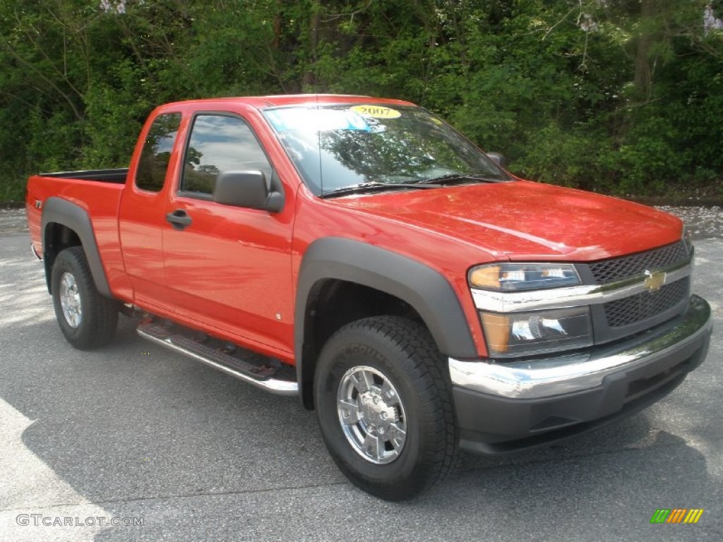 2007 Colorado LT Z71 Extended Cab 4x4 - Victory Red / Medium Pewter photo #1