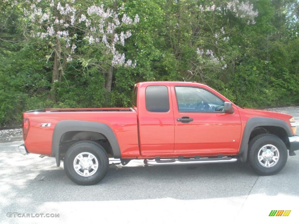 2007 Colorado LT Z71 Extended Cab 4x4 - Victory Red / Medium Pewter photo #2