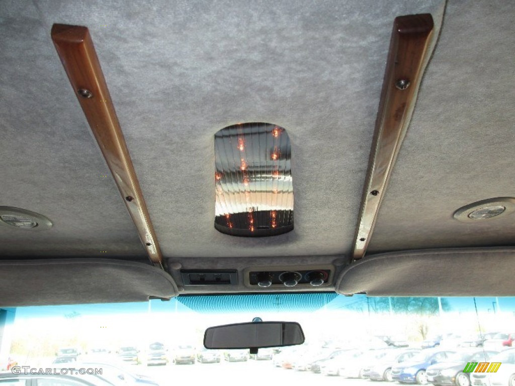 2009 Express 2500 Extended Passenger Conversion - Silver Birch Metallic / Medium Pewter photo #26