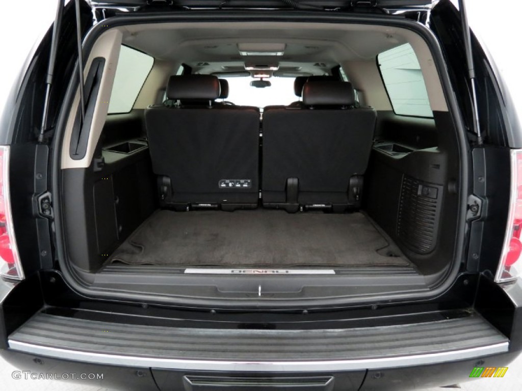 2011 GMC Yukon XL Denali Trunk Photo #80399353