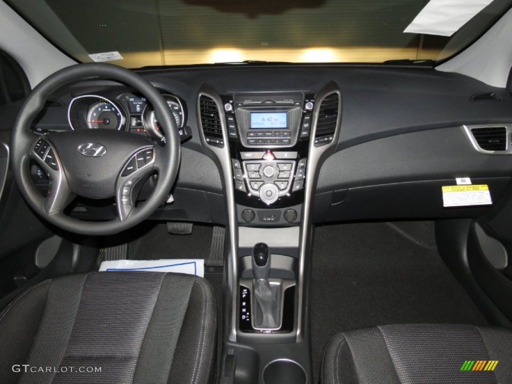 2013 Elantra GT - Black Noir Pearl / Black photo #3