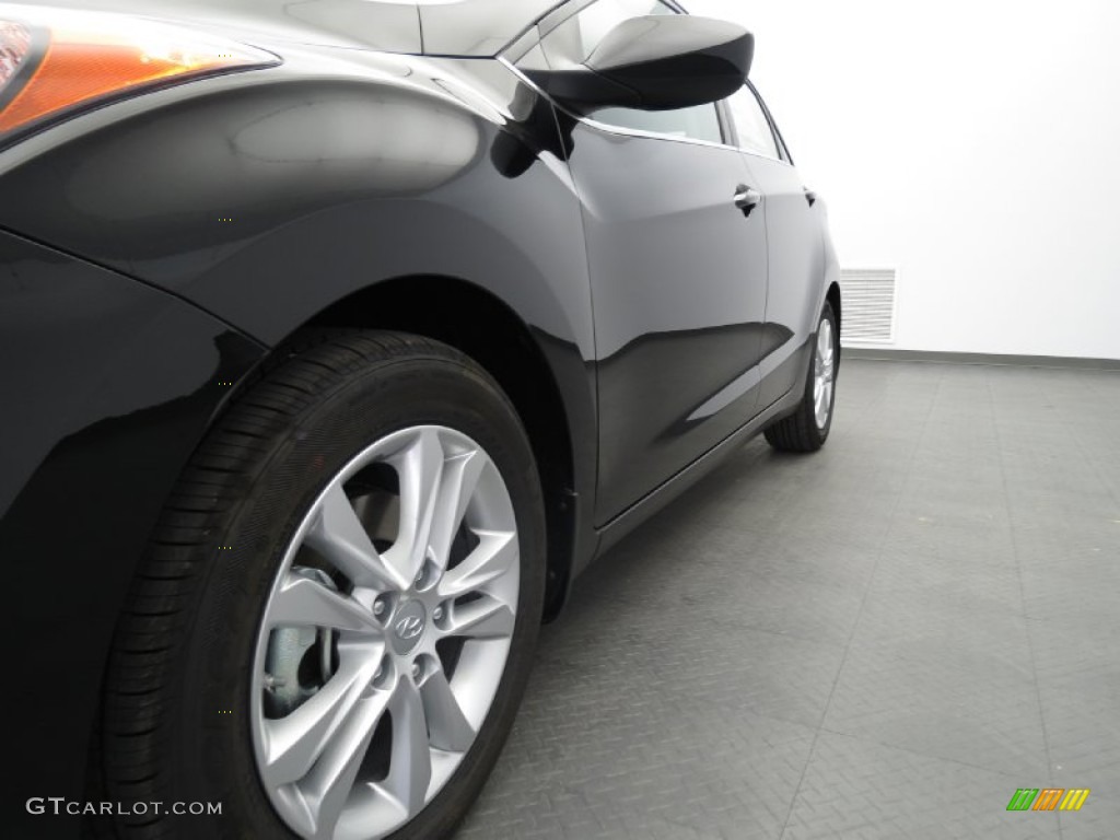 2013 Elantra GT - Black Noir Pearl / Black photo #5