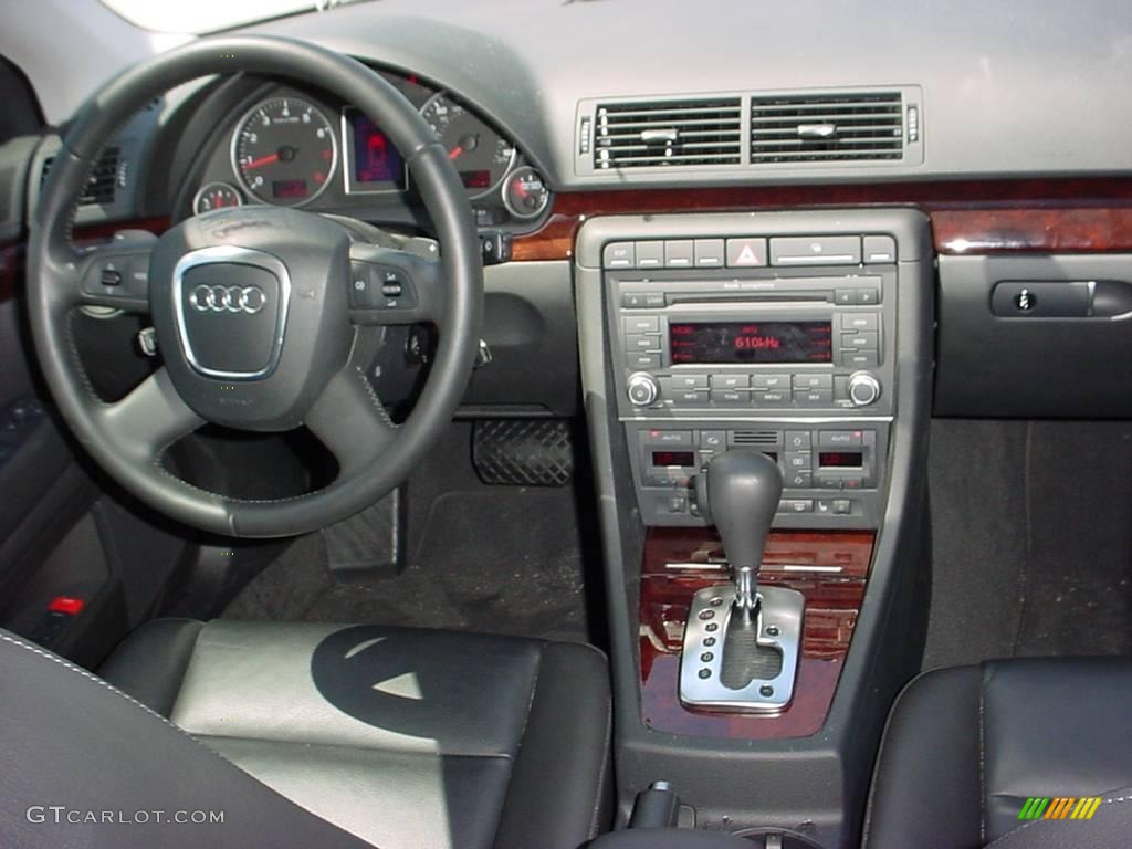 2008 A4 3.2 Sedan - Brilliant Black / Black photo #13