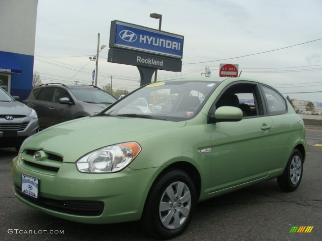 Apple Green Metallic Hyundai Accent