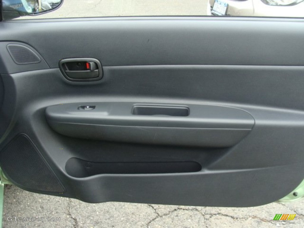 2011 Accent GL 3 Door - Apple Green Metallic / Black photo #19