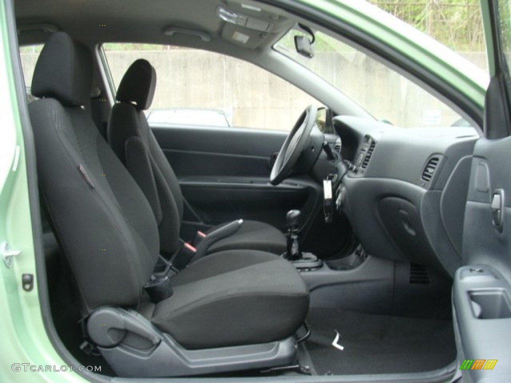 2011 Accent GL 3 Door - Apple Green Metallic / Black photo #21
