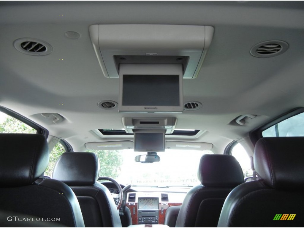 2008 Cadillac Escalade ESV Entertainment System Photos