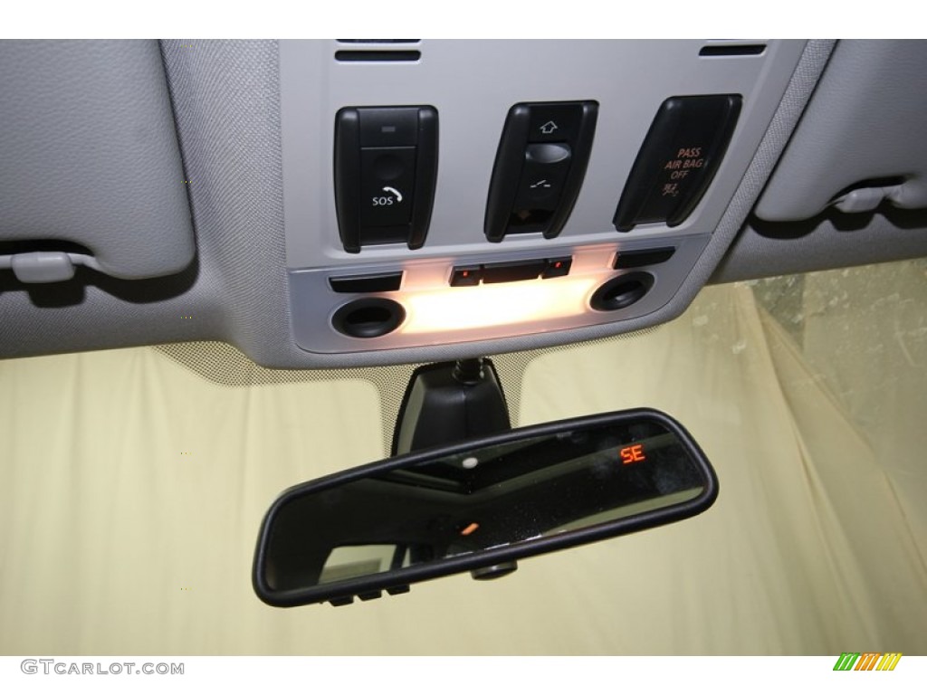 2014 BMW X1 sDrive28i Controls Photo #80414203