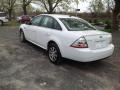 Oxford White - Taurus SEL Photo No. 3