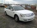 Oxford White - Taurus SEL Photo No. 7