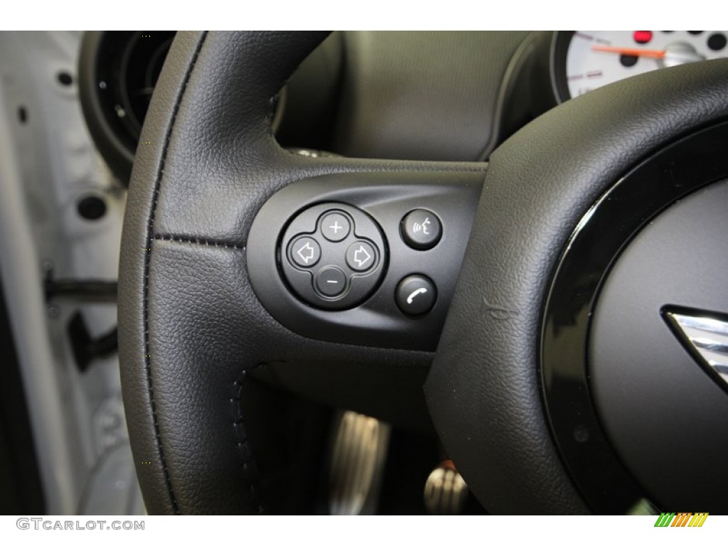 2013 Mini Cooper S Paceman ALL4 AWD Controls Photos