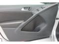 Reflex Silver Metallic - Tiguan SE Photo No. 11