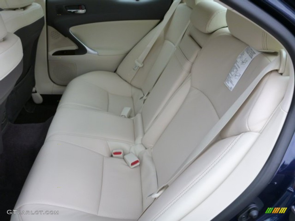 2013 Lexus IS 250 AWD Rear Seat Photos