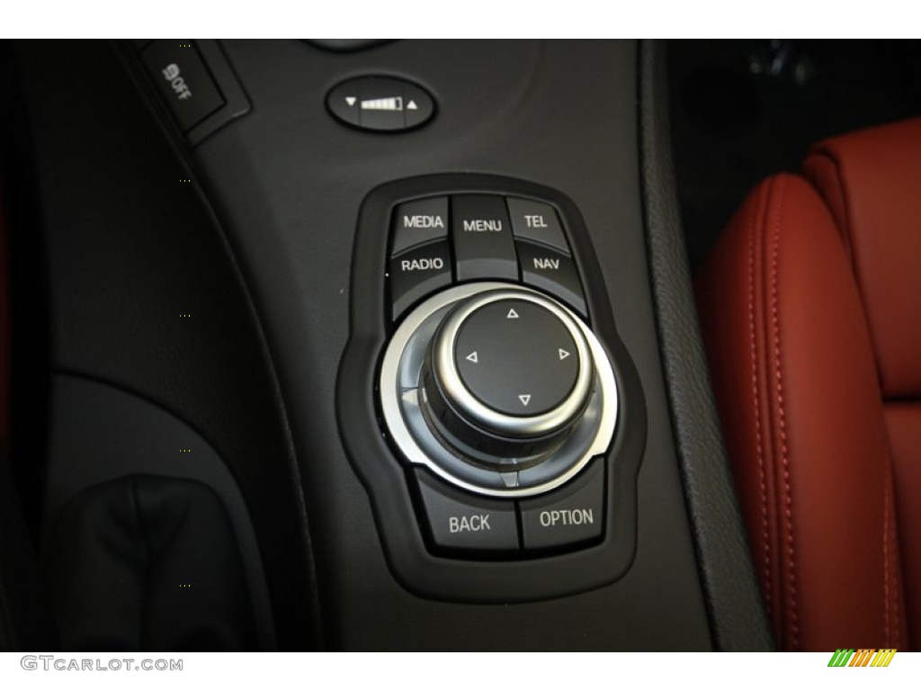 2013 BMW M3 Coupe Controls Photo #80421404