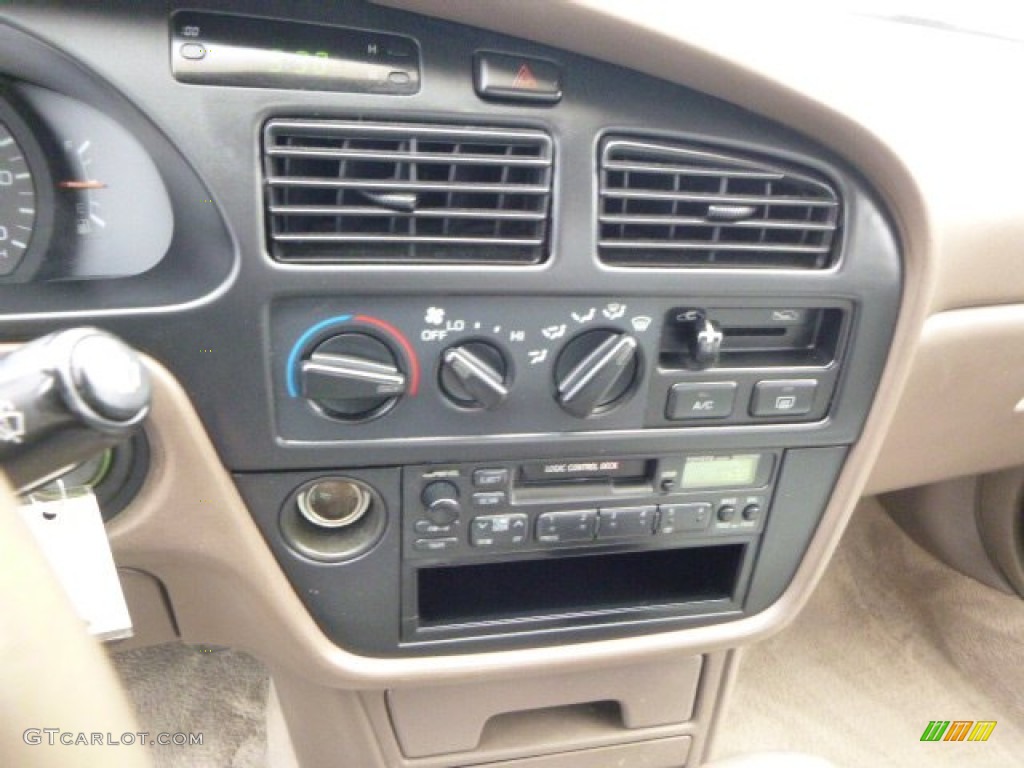 1993 Toyota Camry LE Sedan Controls Photos