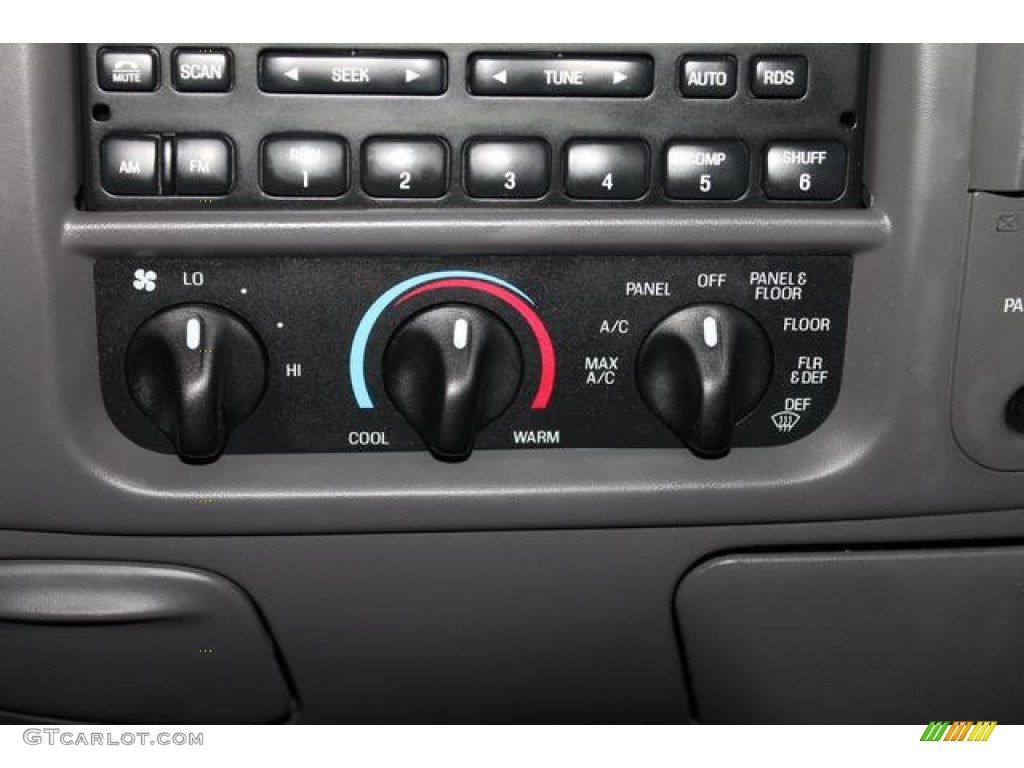 2003 Ford F150 XLT Regular Cab 4x4 Controls Photo #80423716