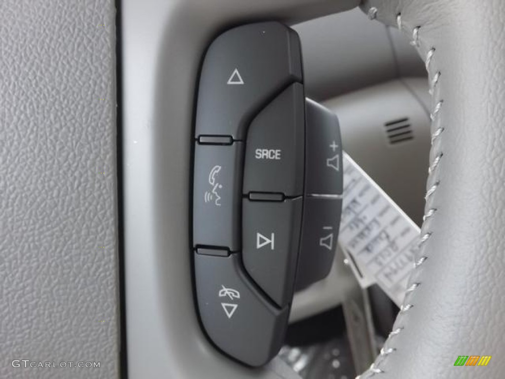 2013 Buick Enclave Convenience Controls Photo #80424223