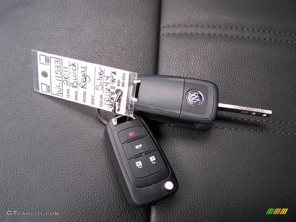 2011 Buick Regal CXL Turbo Keys Photos