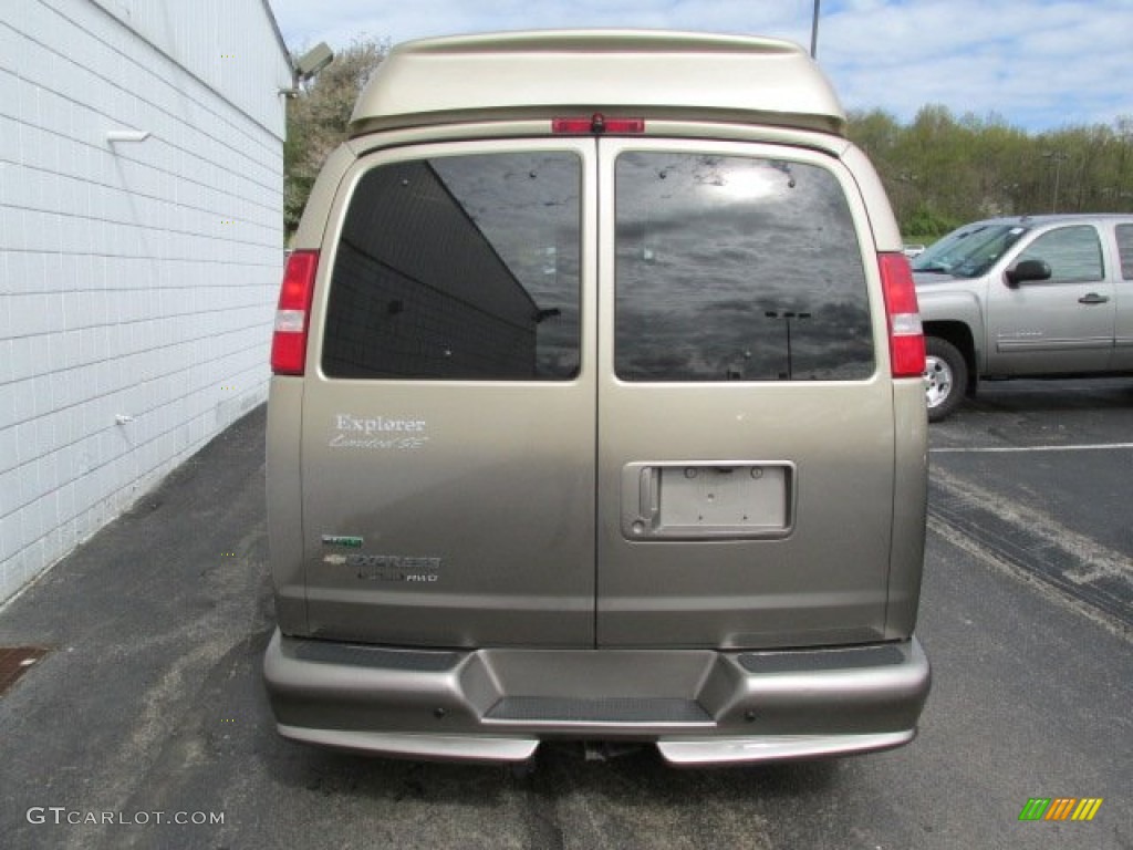 2011 Express 1500 AWD Passenger Conversion Van - Sandstone Metallic / Neutral photo #8