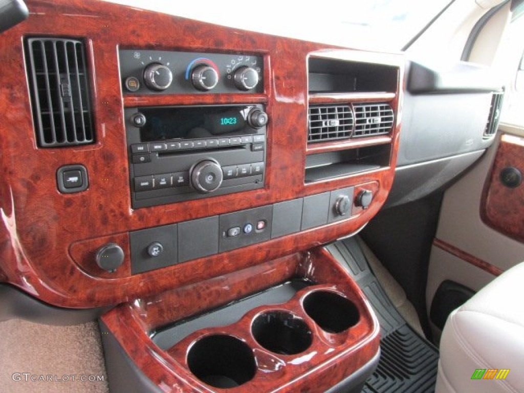 2011 Express 1500 AWD Passenger Conversion Van - Sandstone Metallic / Neutral photo #18