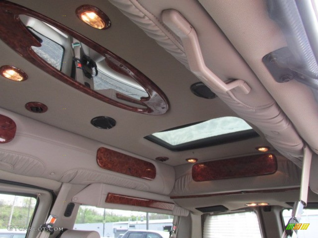 2011 Express 1500 AWD Passenger Conversion Van - Sandstone Metallic / Neutral photo #29