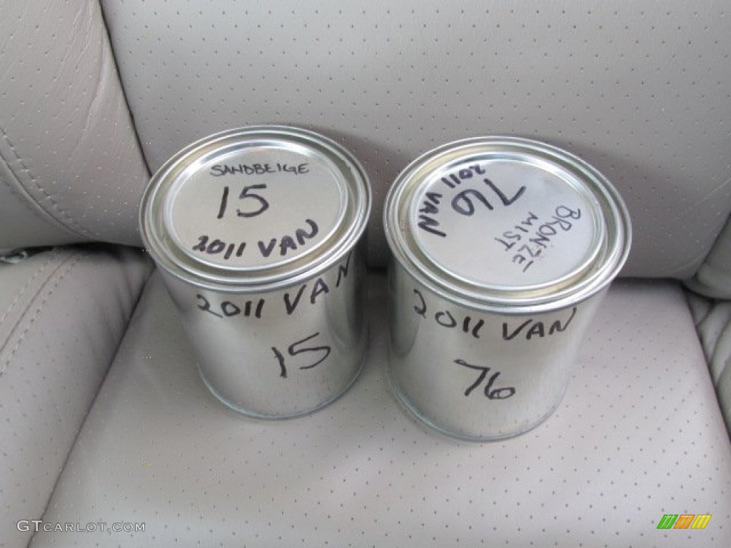 2011 Express 1500 AWD Passenger Conversion Van - Sandstone Metallic / Neutral photo #40